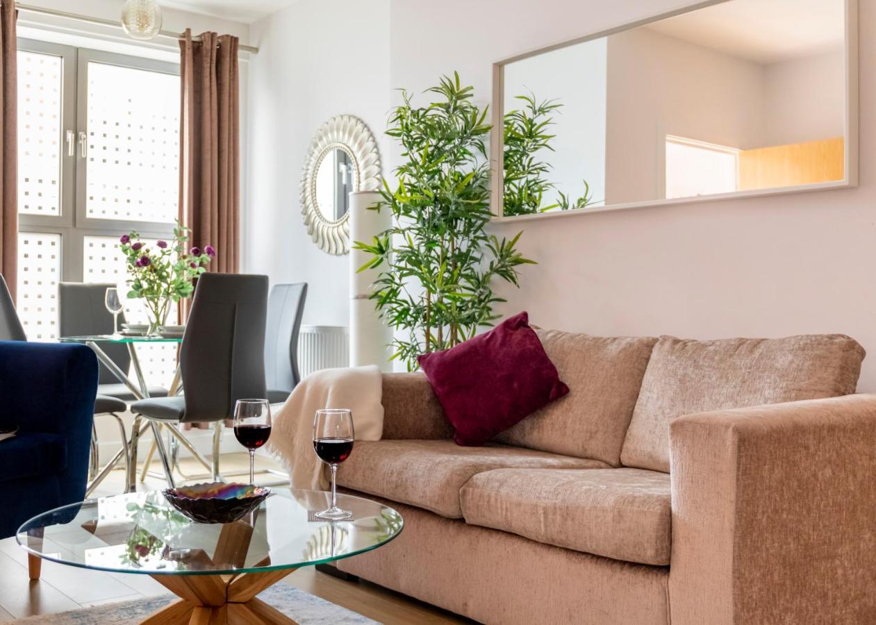 1 Bed Apartment - Redhill Central, Surrey, Gatwick #3 ภายนอก รูปภาพ