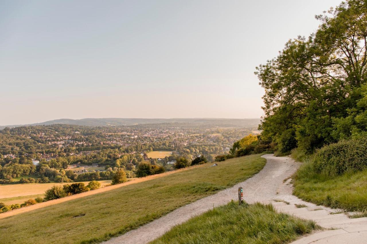 1 Bed Apartment - Redhill Central, Surrey, Gatwick #3 ภายนอก รูปภาพ